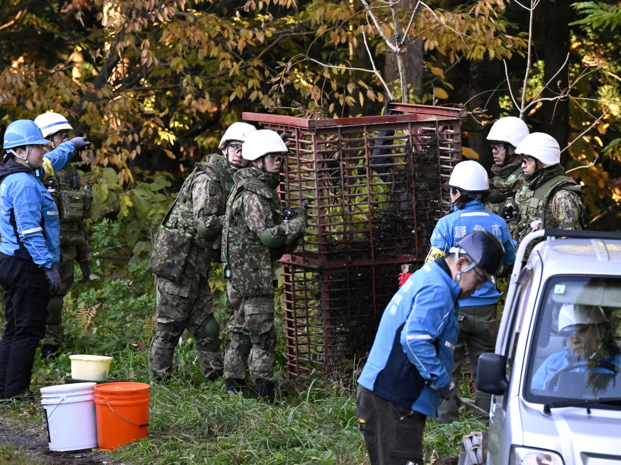 日本多地近日受熊患困擾，其中秋田縣鹿角市亦設置捕熊陷阱應對。（路透社資料圖片）