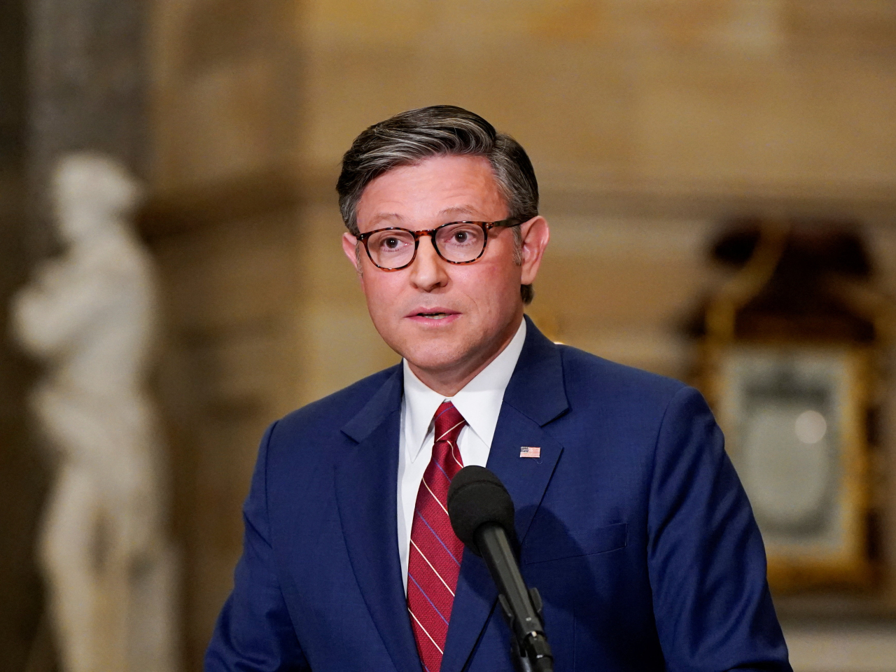 約翰遜表示，民主黨人造成的政府停擺終於結束。(路透社)