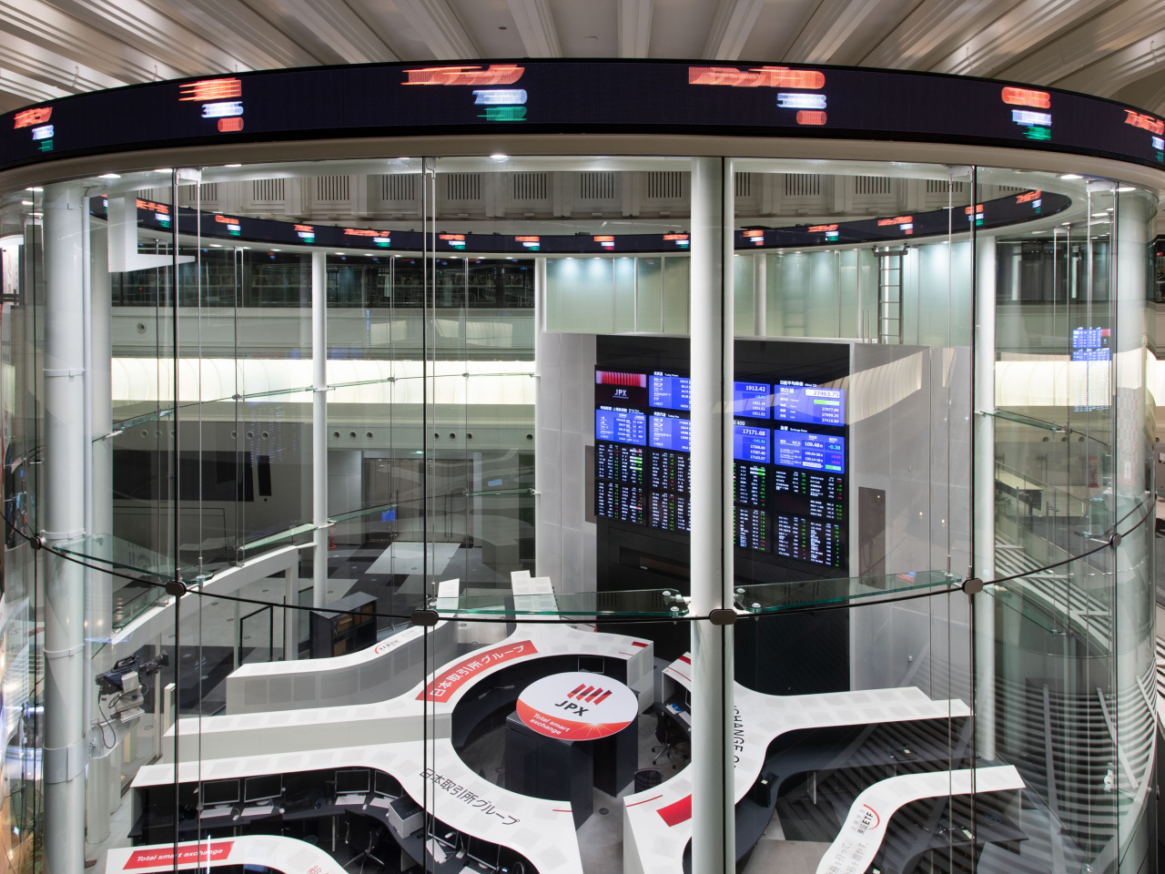 日經平均指數收市報51281點，升218點，升幅0.43%。（交易所圖片）