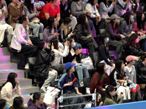 十五運會｜深圳觀賽市民對何詩蓓奪金感驕傲　內地觀眾稱非常厲害