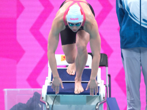 Heats go swimmingly for Haughey, Mak in medals charge