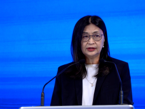 政府再度委任梁鳳儀為證監會行政總裁。（港台圖片）