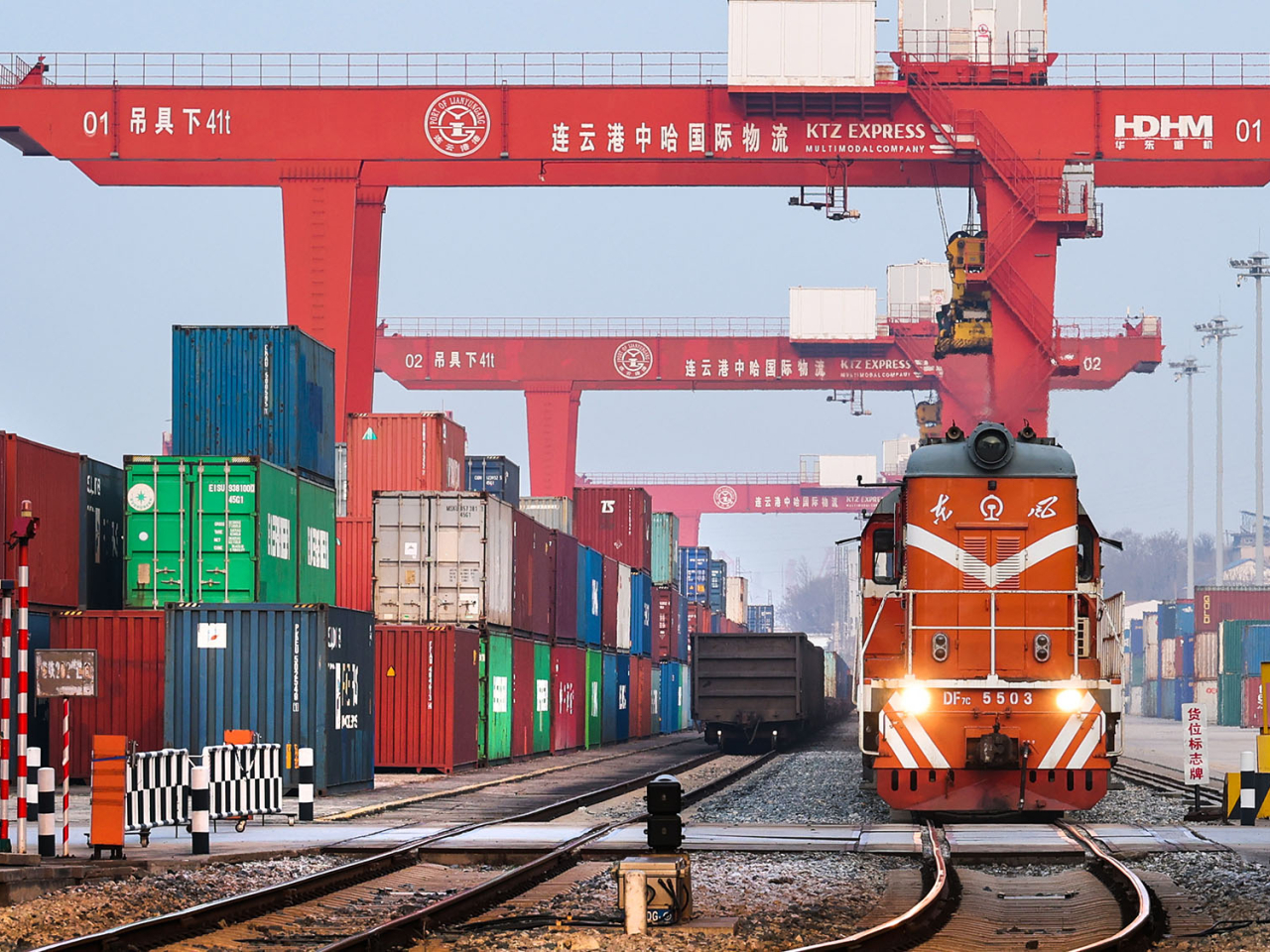 商務部聯同其他部門發布有關進一步加強二手車出口管理工作的通知。（新華社）