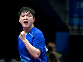Fan Zhendong defeats Wang Chuqin to reach final