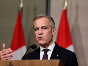 卡尼說加拿大政府將透過改革運作方式等新計劃，推動經濟增長。 （路透社資料圖片）