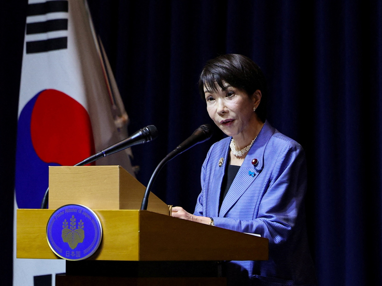 報道指高市早苗認為如果堅持不引進核武器，就無法允許美軍相關艦艇停靠日本。（路透社資料圖片）