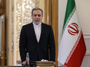 阿拉格齊說伊朗將繼續尋求透過外交途徑和平解決爭端。（法新社資料圖片）