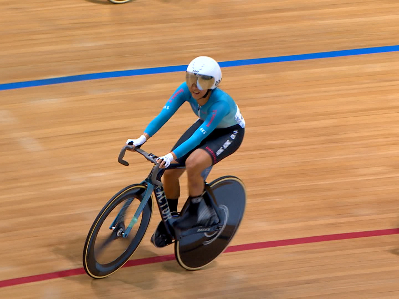 場地單車女子全能賽，李思穎奪得一面金牌。