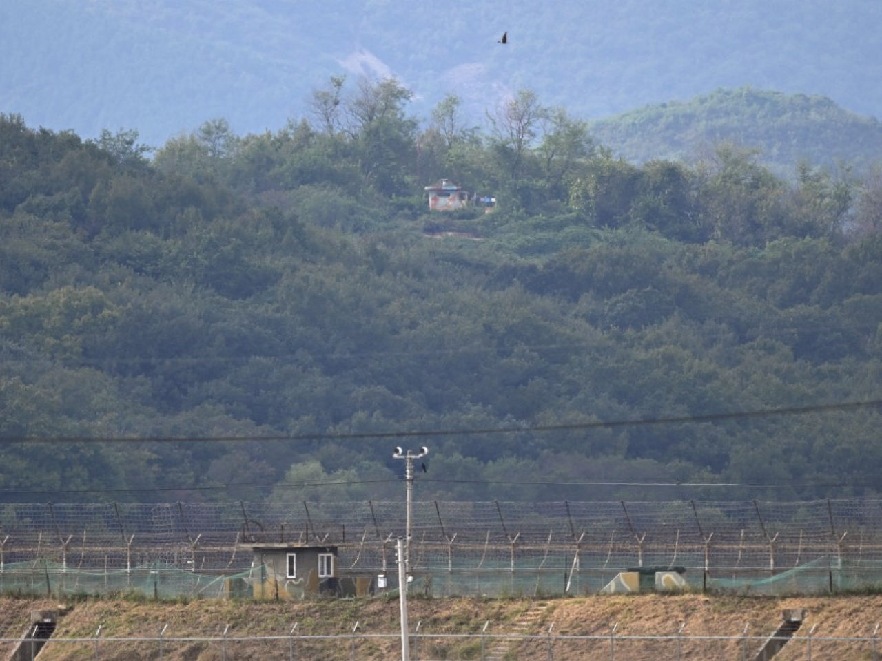 南韓向北韓提議舉行軍事會談，就邊境非軍事區內軍事分界線設定進行討論。（法新社資料圖片）