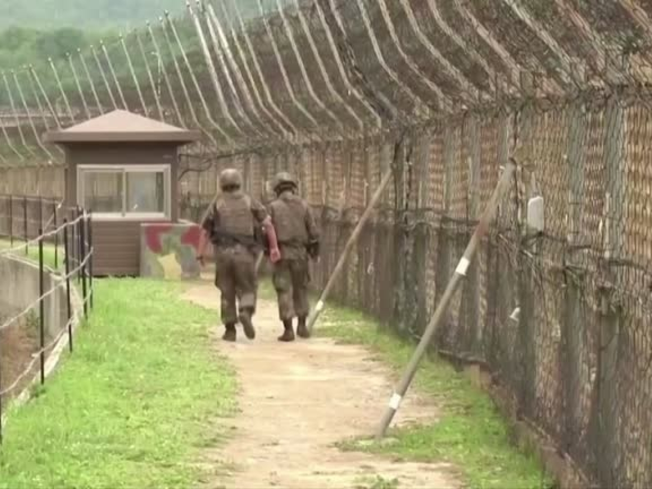 The border between the two Koreas is one of the world's most heavily guarded frontiers with millions of land mines, barbed-wire fences, tank traps and combat troops on both sides. File photo: Reuters