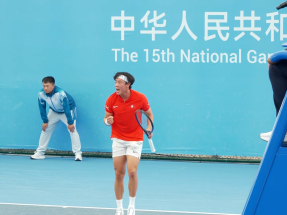 十五運會｜港隊黃澤林晉級網球男單四強　穩奪銅牌