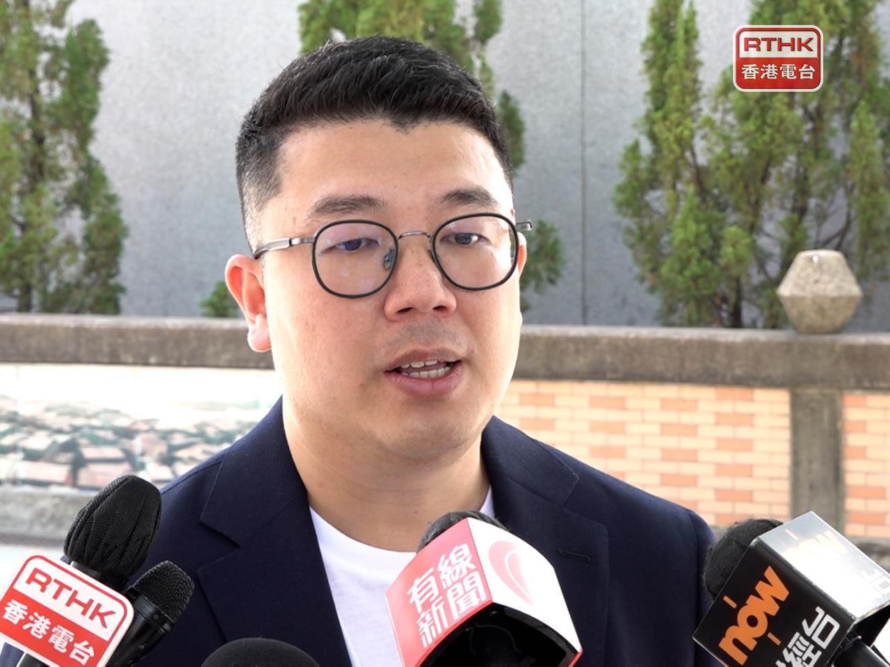 劉國勳表示，雖然基本電費有輕微增加，但基於燃料費附加費下降，整體電費獲得下調。（港台圖片）