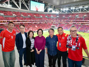 港足迎戰新加坡啟德主場館滿座　關婉儀到場了解港台直播賽事情況