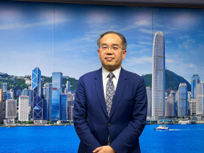 許正宇表示，財庫局與深圳地方金融管理局聯合發布行動方案，讓兩地進一步擴闊和深化金融科技合作。（港台圖片）