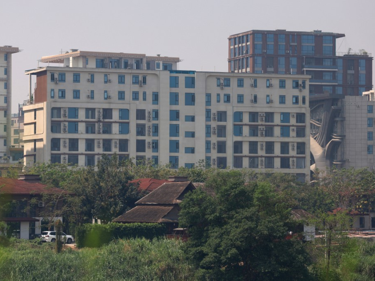 緬甸官方傳媒報道，軍方昨日上午突擊搜查賭博與詐騙中心水溝谷。（法新社資料圖片）