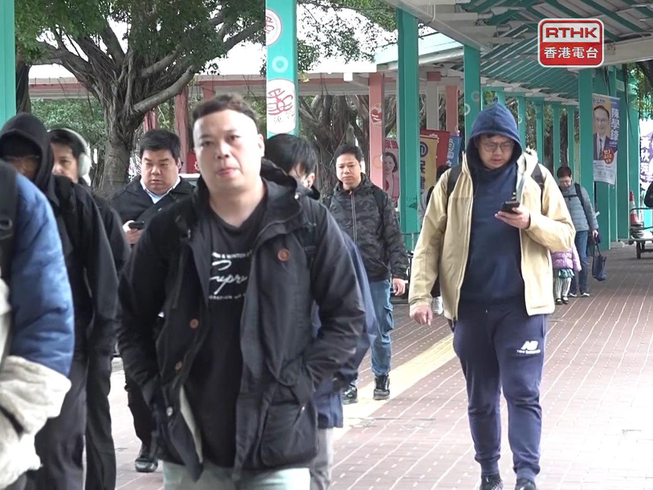 本港今早一度錄得最低氣溫13.2度，是今年入秋以來最低記錄。（郭志強攝）