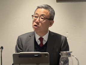 區景麟表示，香港可發揮超級聯繫人角色，協助內地的AI工具與海外監管架構接軌。（趙嘉駿攝）