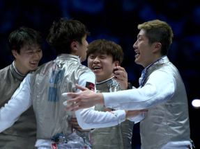 HK fencers grab historic NG team foil gold