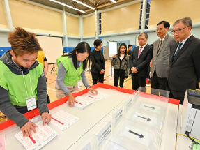 立法會選舉｜陸啟康稱工作人員簡介會有效加強認識流程及系統操作