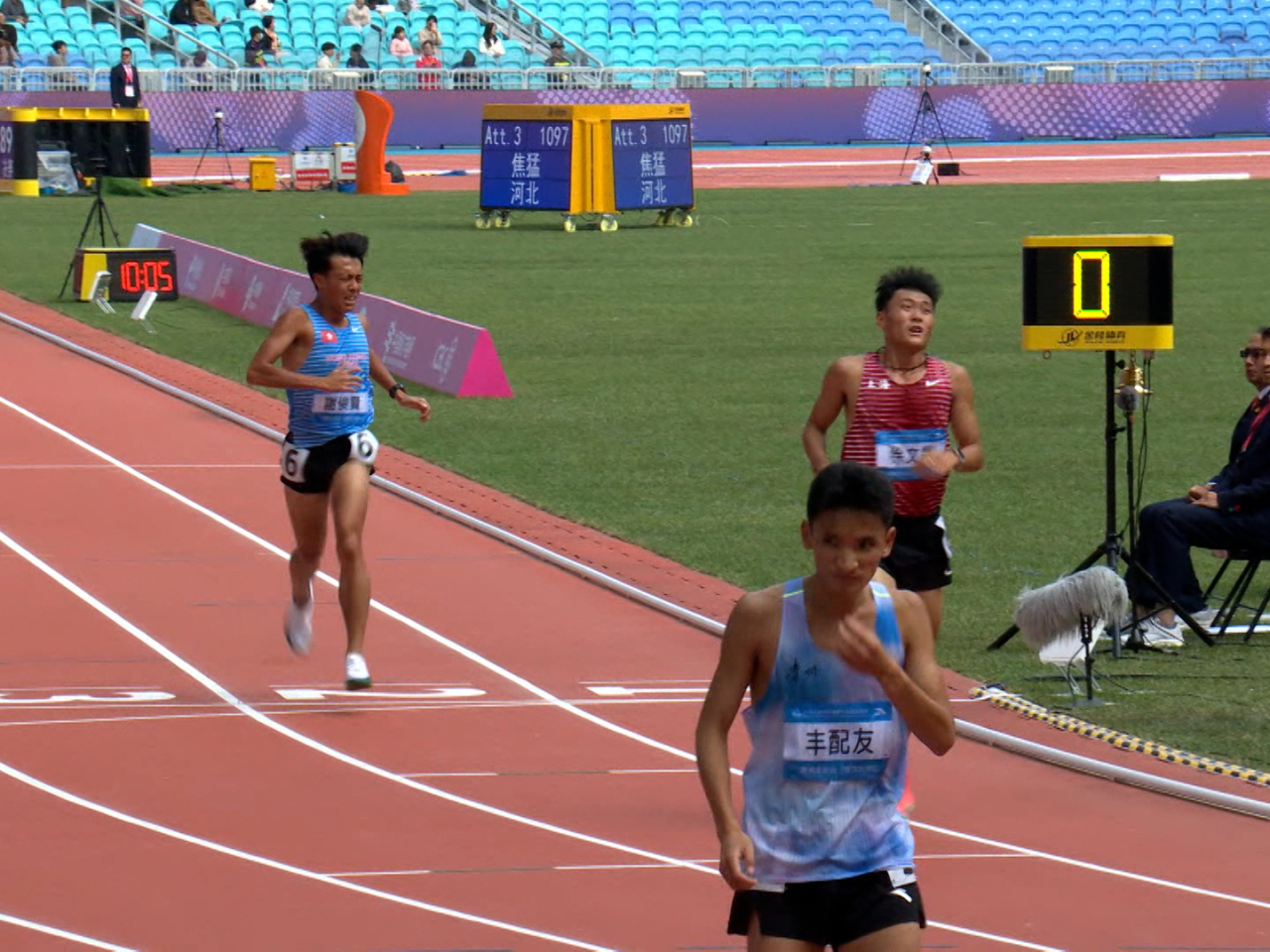 港隊代表謝俊賢第24名完成，成績30分52秒23。