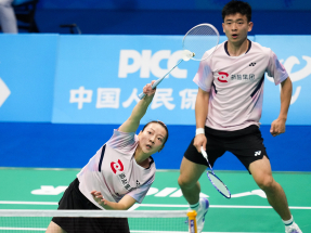 十五運會｜羽毛球混雙浙江代表鄭思維及黃雅瓊擊敗湖南代表奪金