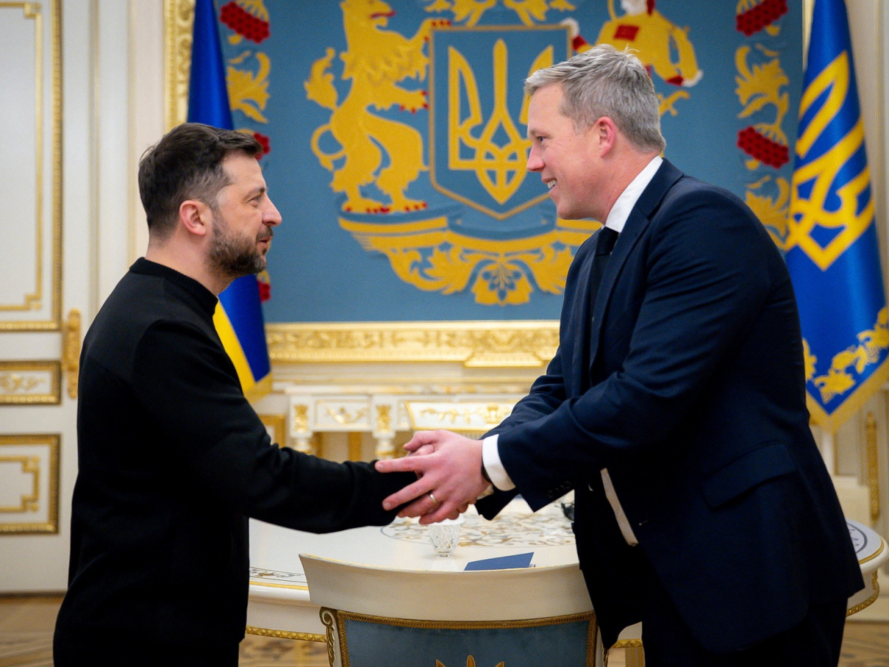 Ukrainian President Volodymyr Zelensky said after meeting US Army Secretary Daniel Driscoll in Kyiv that Ukraine and Washington would work together on elements of the US-backed to end the war in Ukraine. Photo: Reuters
