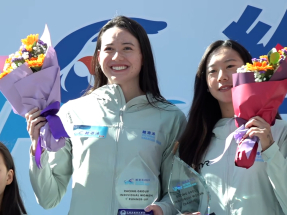 何詩蓓首次參與維港渡海泳　女子競賽組第二名完成