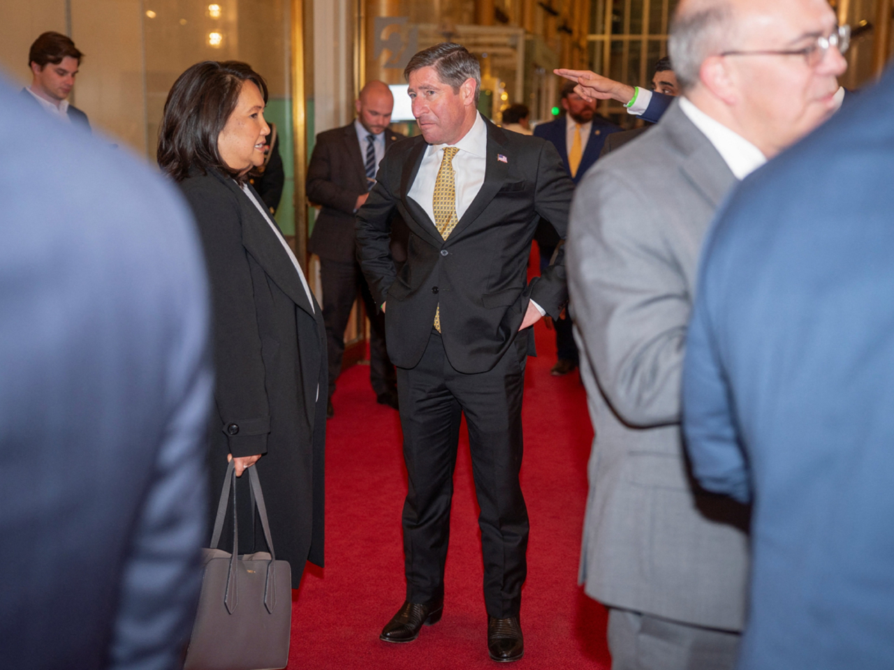 庫珀回應有關他說政府效率部已不存在的報道，指出報道內容並非實情。（路透社資料圖片）