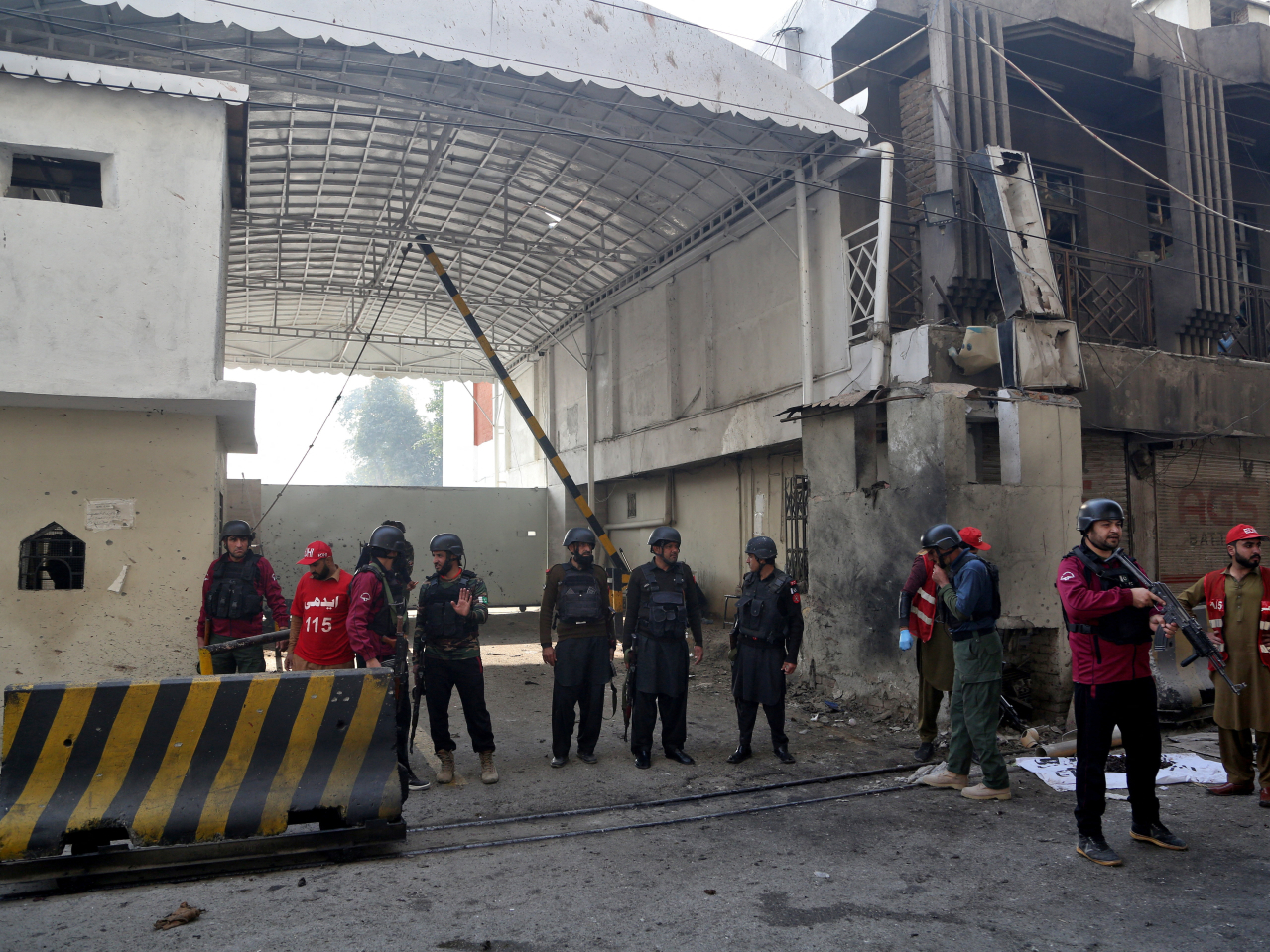 襲擊發生後，當局加強聯邦警察部隊總部的保安。（路透社）