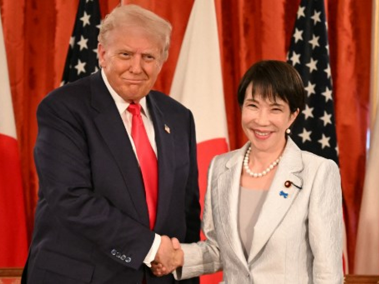 有日本傳媒報道，日美正在協調安排高市早苗與特朗普舉行電話會議。(法新社資料圖片)