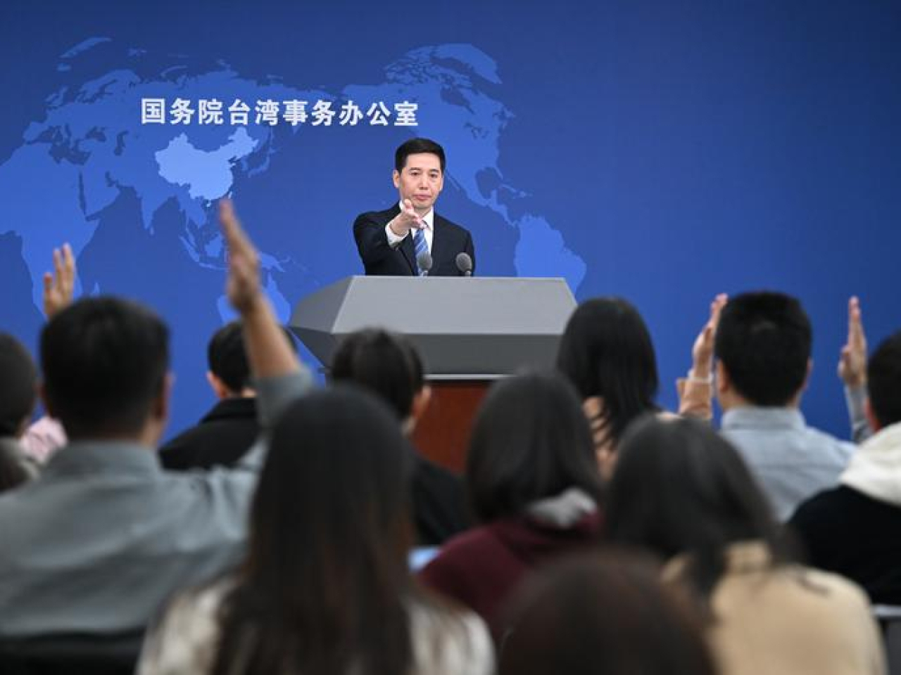 Peng Qing'en says Japanese Prime Minister Sanae Takaichi's remarks on Taiwan grossly interfered in China's internal affairs. File photo: Xinhua