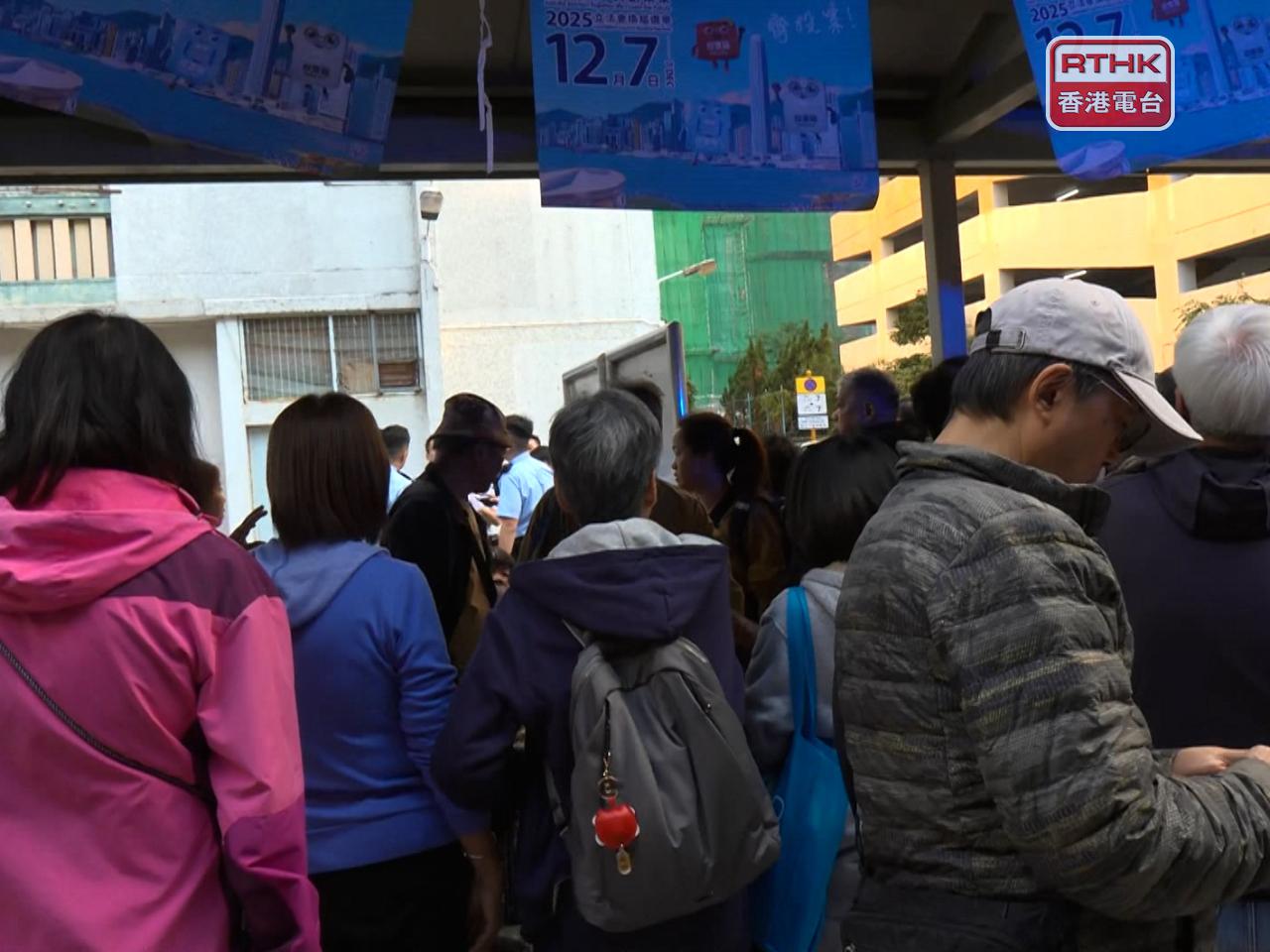 據了解有消防員在大埔宏福苑四級火中受傷