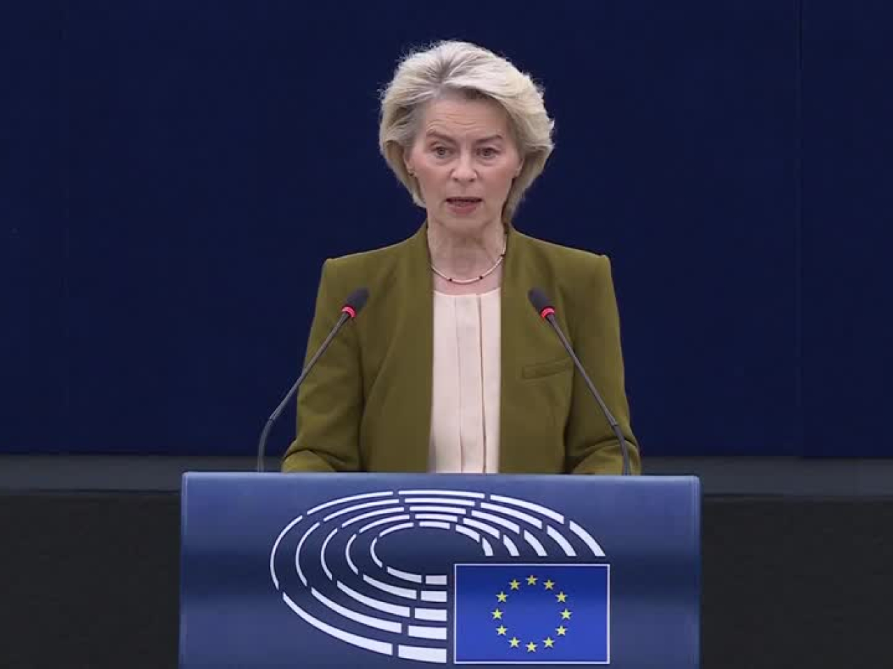 馮德萊恩出席歐洲議會全體會議。（路透社）