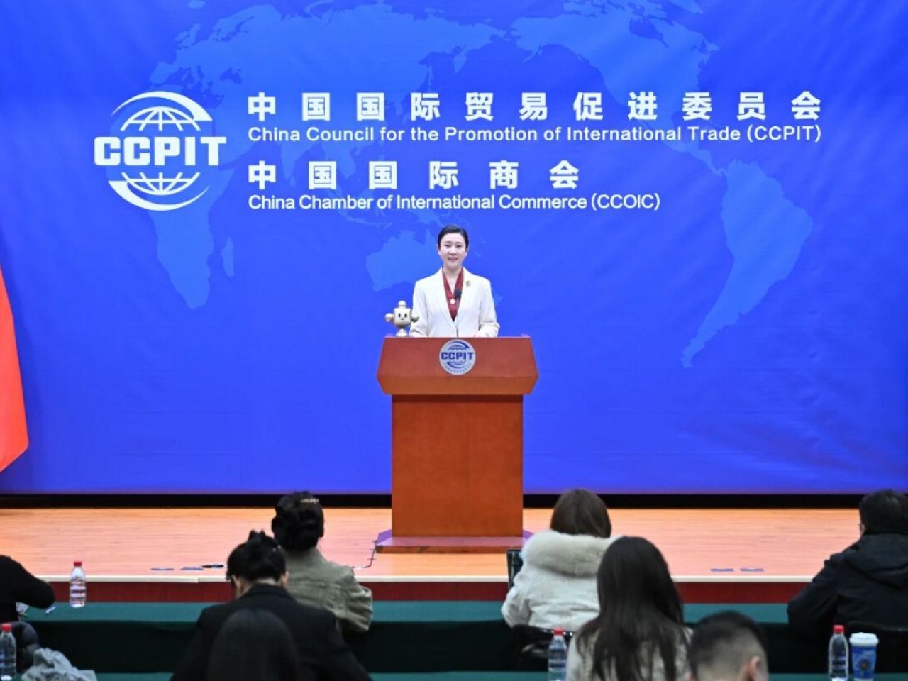 楊帆表示，應美國商會邀請，貿促會將於12月初組織中國企業家代表團訪美。（中國貿促會相片）