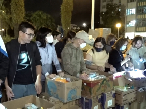 宏福苑有居民得悉親人在大火喪生後表現激動