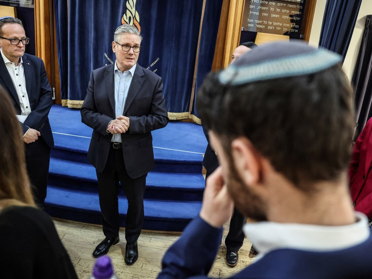 UK Prime Minister Keir Starmer tells worshippers at a synagogue north of London it is unacceptable that Jewish people do not feel safe in Britain. Photo: Reuters