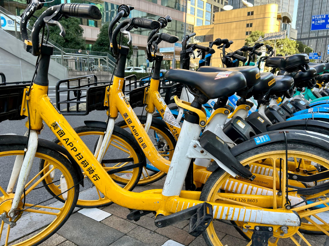 美團預警市場競爭持續白熱化，核心本地商業板塊及整體層面第4季度延續經營虧損趨勢。（港台圖片）