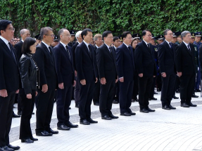 Three minutes of silence held as Hong Kong mourns