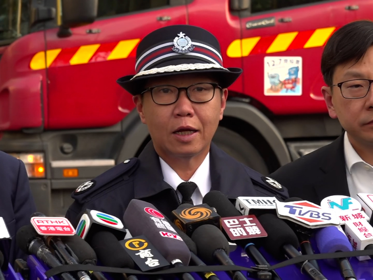 林敏嫺表示，警方今天進入兩座大廈搜索，沒有發現遺骸，並救出三隻貓和一隻龜。（陳感恩攝）