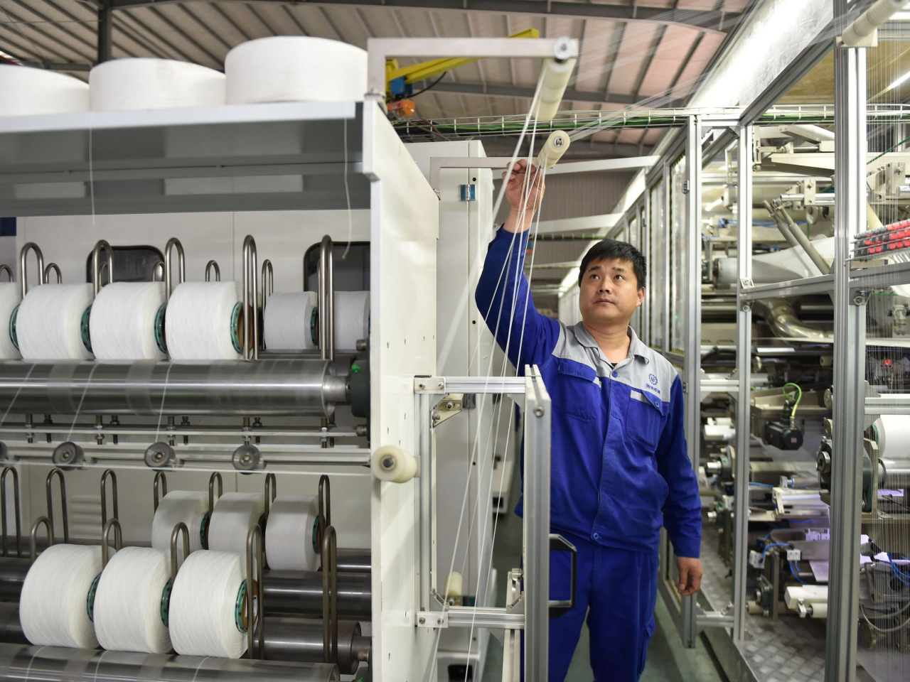 內地11月官方製造業PMI升至49.2。（新華社資料圖片）