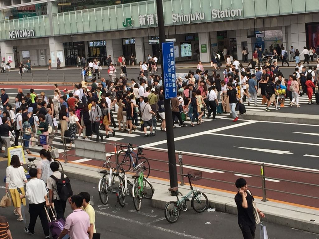 片山皋月認為，政府與日本央行對目前經濟溫和復蘇的看法沒有分歧。（港台圖片）