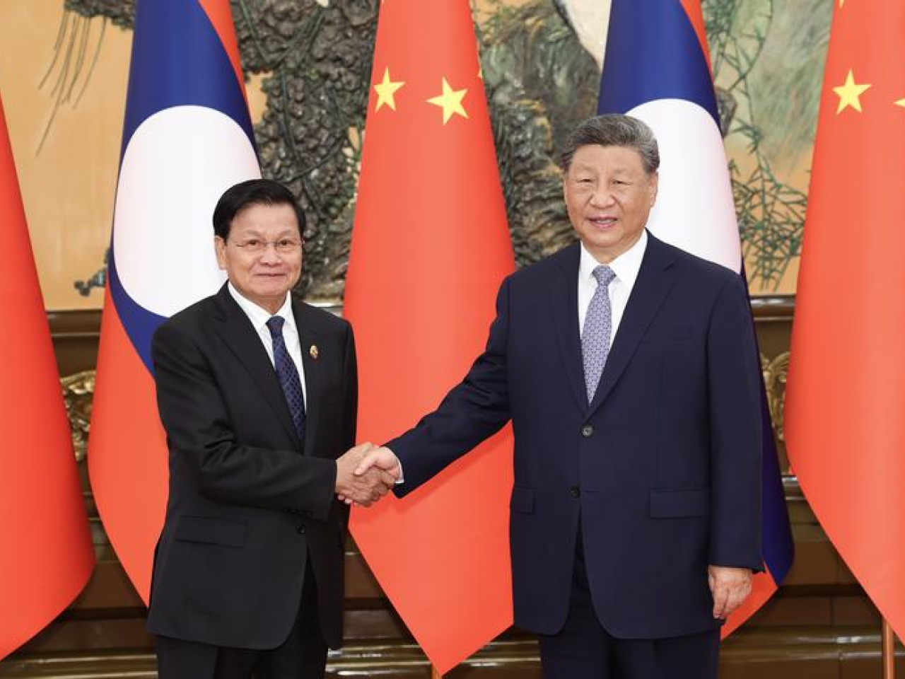 習近平9月在北京人民大會堂與通倫會面。(新華社資料圖片)