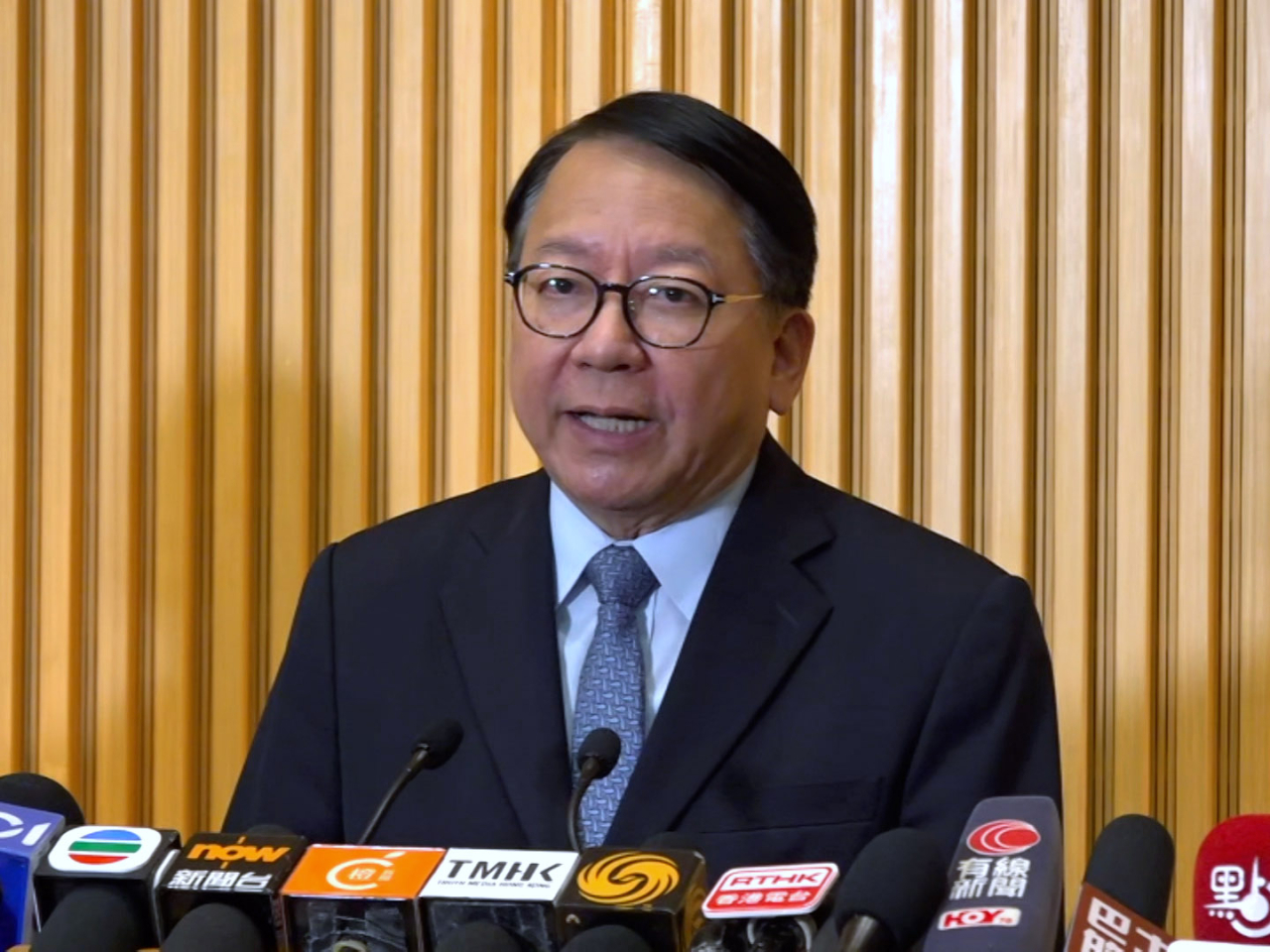 陳國基公布，明日後日恢復選舉論壇，原定周六的選舉繽紛日則不會舉行。（葉美薏攝）