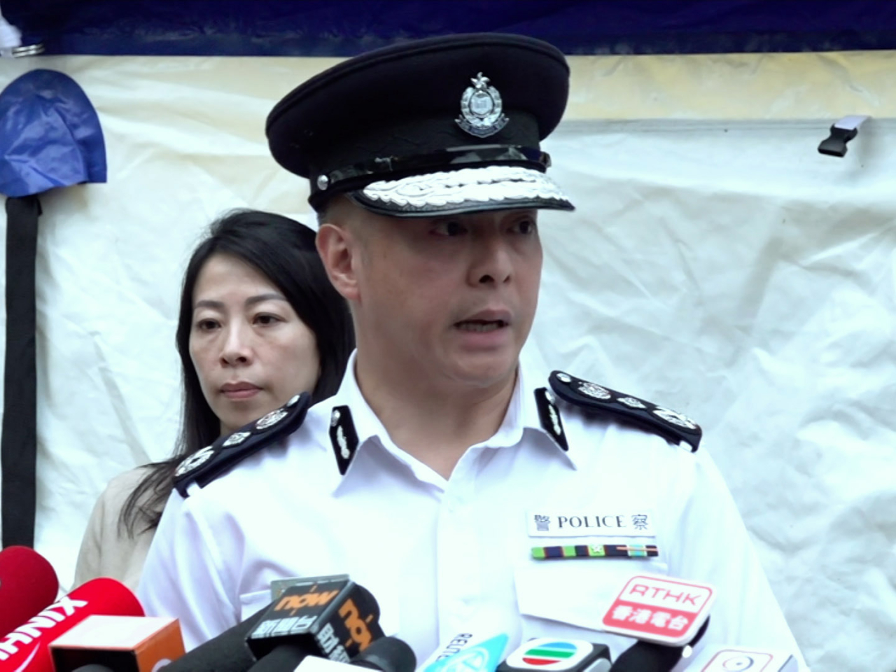 警方再拘捕6人，他們是消防裝置承辦商，涉嫌虛假陳述。（施華駿攝）