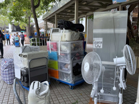 宏福苑五級火｜宏志閣居民續返回單位取物品　搬走大型家電文件等