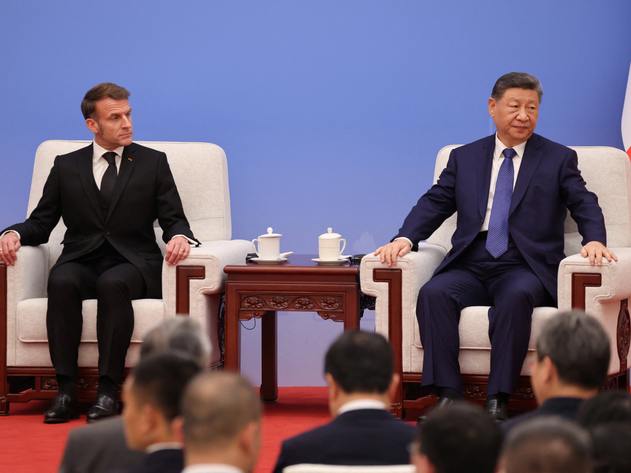習近平同來華進行國事訪問的法國總統馬克龍舉行會談。（路透社）