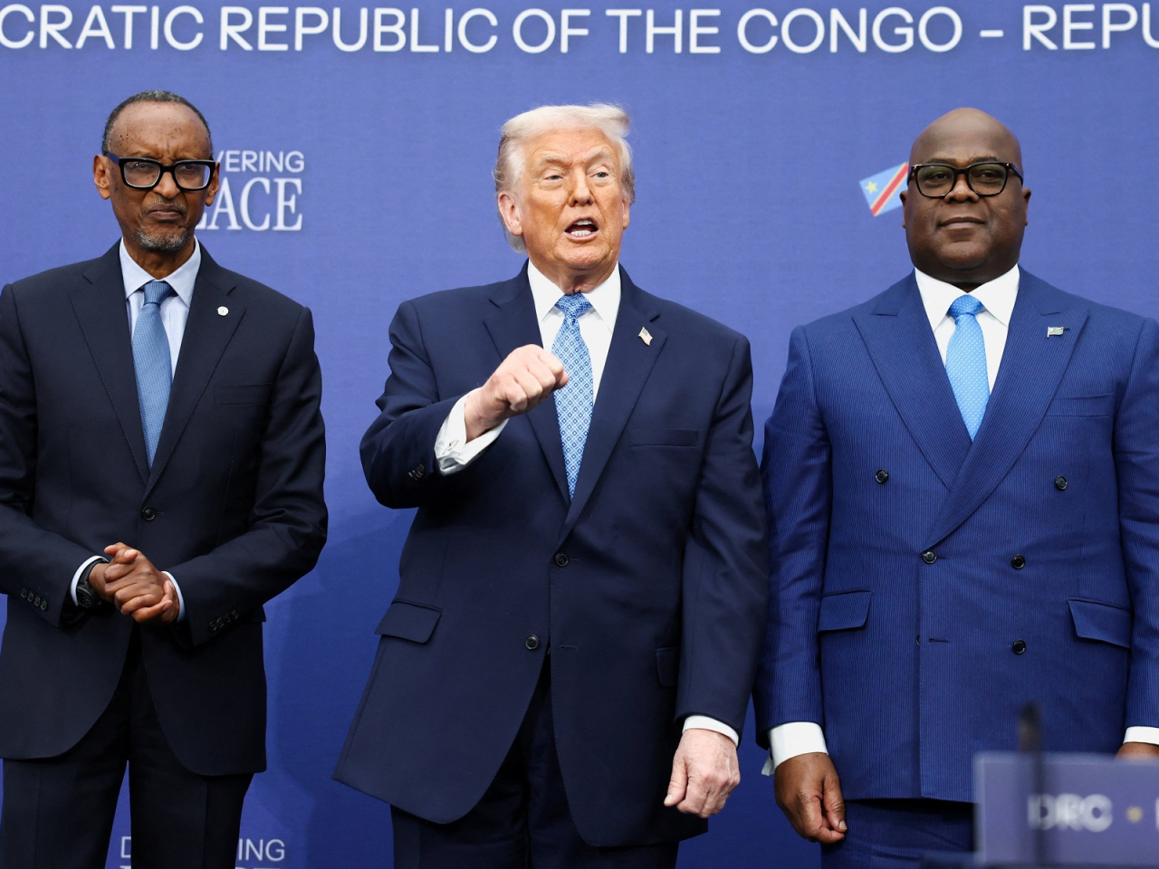 US President Donald Trump, President of the Democratic Republic of the Congo Felix Tshisekedi and President of Rwanda Paul Kagame pose for a picture following a signing ceremony at the US Institute of Peace in Washington DC. Photo: Reuters