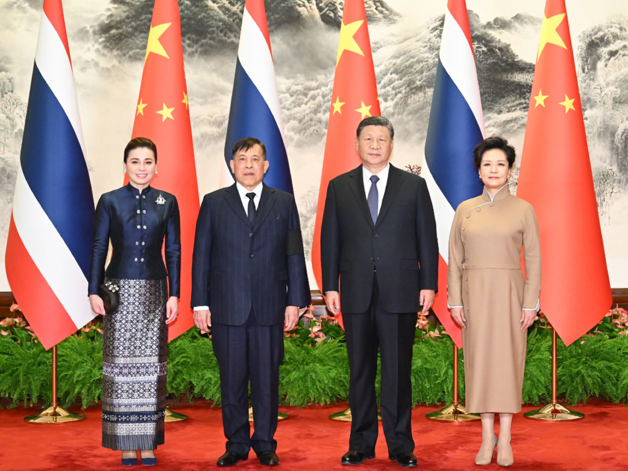 習近平上月歡迎哇集拉隆功訪華。(新華社資料圖片)