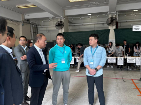 立法會選舉｜曾國衞到不同票站巡視　確保準備就緒
