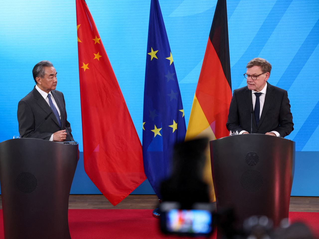 法新社引述德國外交部發言人表示，瓦德富爾將與王毅及其他中方高層官員會談。（路透社資料圖片）